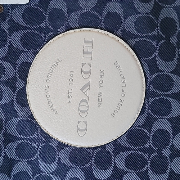 Coach Handbag - Picture 2 of 8